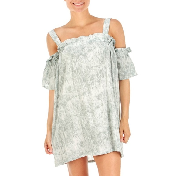 Romeo & Juliet Couture Dresses & Skirts - Romeo + Juliet Couture Acid Wash Cover-Up